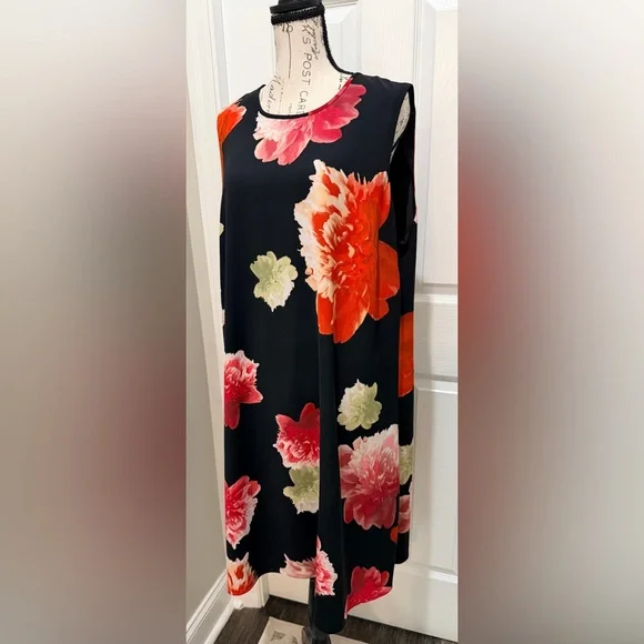 Calvin Klein Black Dress with Bold Floral Design - Picture 3 of 9